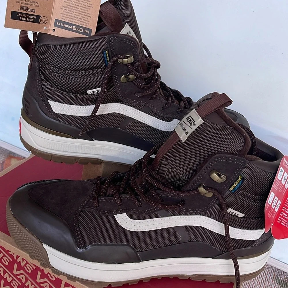 Vans Men’s Ultrarange Exo Hi Mte2 Demitasse
VN0A4BVS3N1
Sneakers - Picture 7 of 16